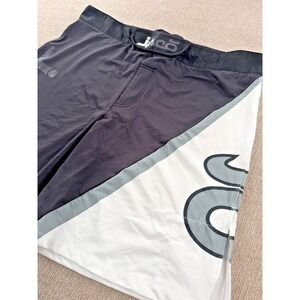 JACO Shorts Men 38 White/Black MMA Fighting Training Performance Stretch (Flaws)